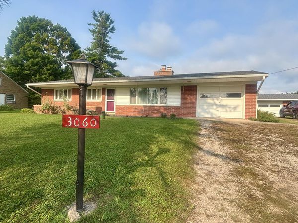 3060 Gratiot Road, Indian River, MI 49749