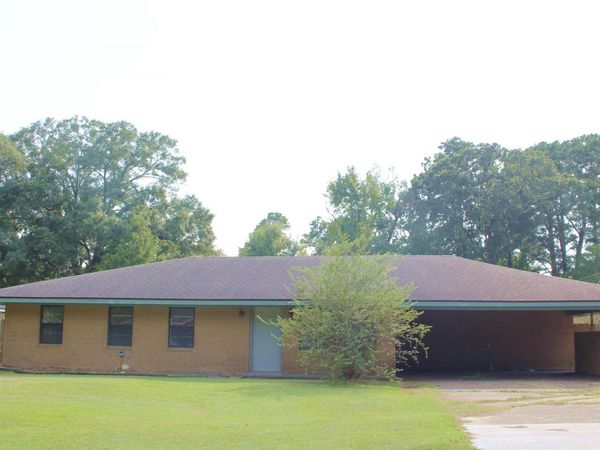 5755 Mapleton Dr, Greenwell Springs, LA 70739