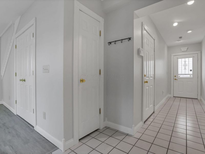592 Bradley Street, Columbus, OH 43201 Photo 10