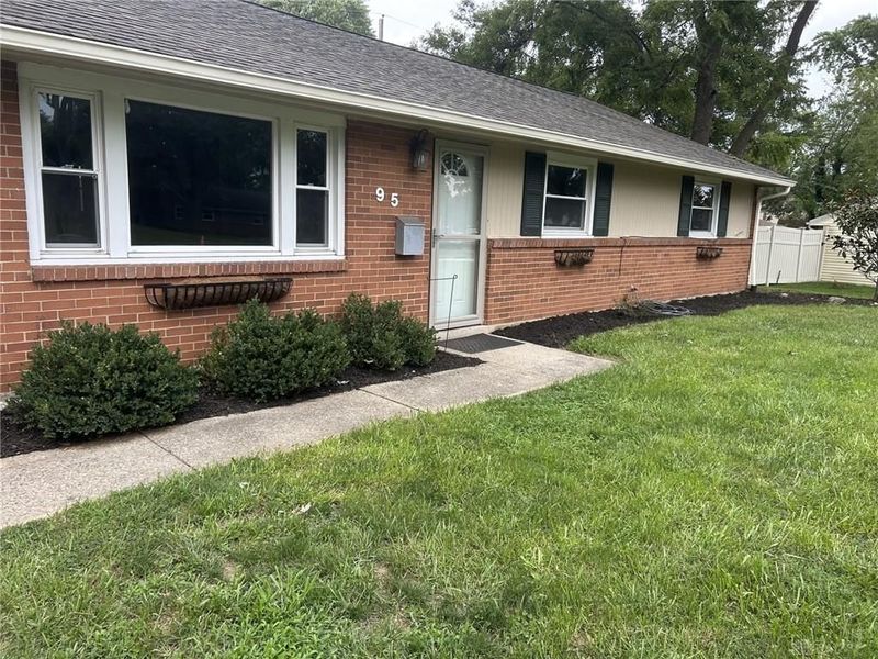 95 Peach Grove Avenue, Dayton, OH 45458 Photo 2