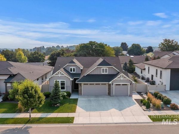 3900 S Lone Pine Ave, Meridian, ID 83642