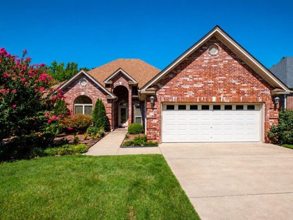 10 Chemin Court, Little Rock, AR 72223