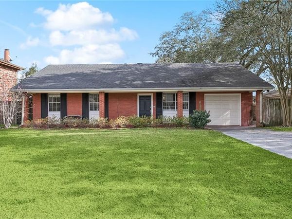 107 TINSLEY Drive , Belle Chasse, LA 70037