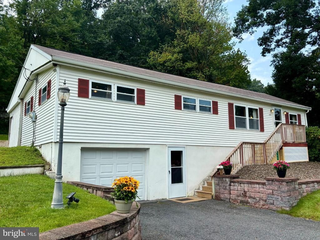 357 TWIN COUNTY ROAD , MORGANTOWN, PA 19543