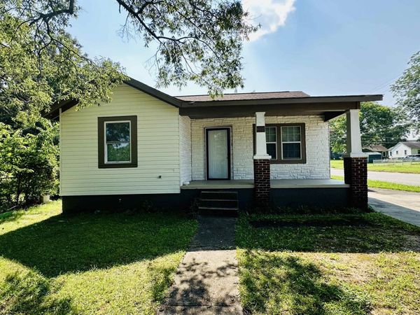 225 NW 8th Avenue, Decatur, AL 35601
