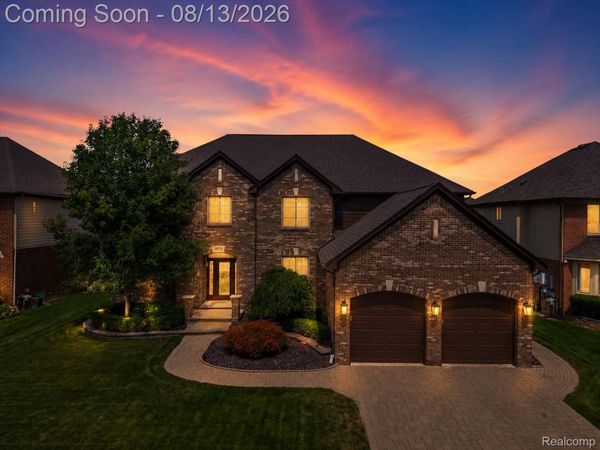 20727 Vesper Drive, Macomb Township, Mi 48044