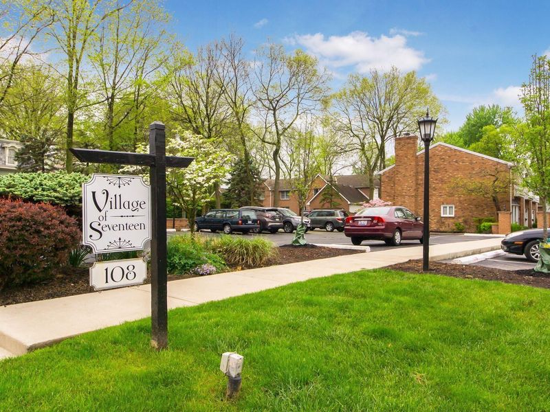 108 E Dublin Granville Road , Unit 12, Worthington, OH 43085 Photo 2