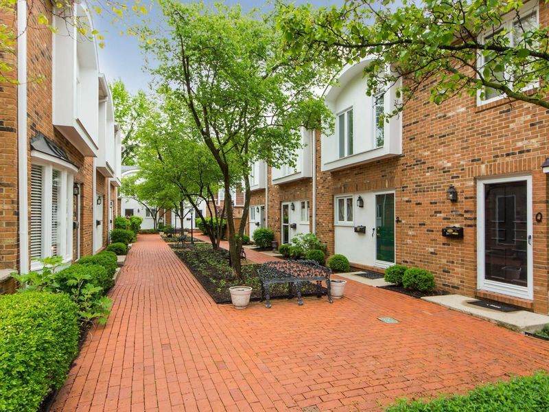 108 E Dublin Granville Road , Unit 12, Worthington, OH 43085 Photo 3