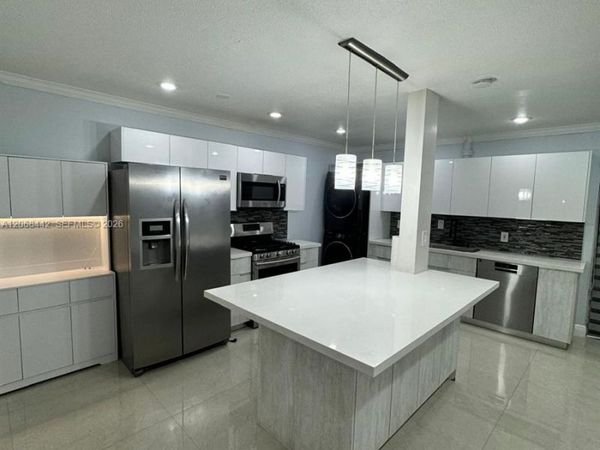 6812 Brookline Dr , Unit 6812, Hialeah, FL 33015
