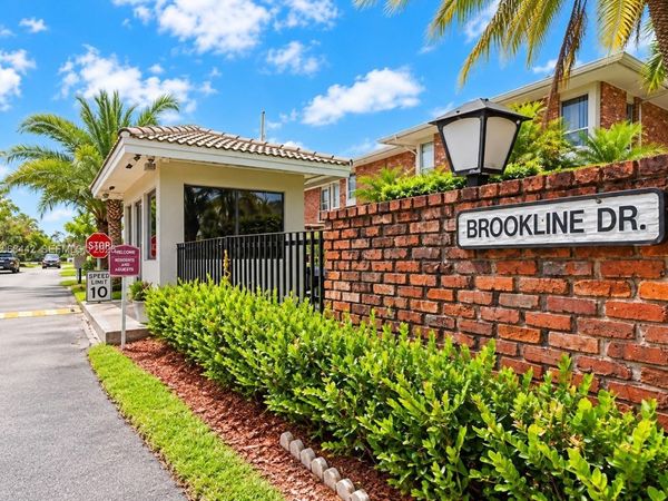 6812 Brookline Dr, Unit 6812, Hialeah, FL 33015