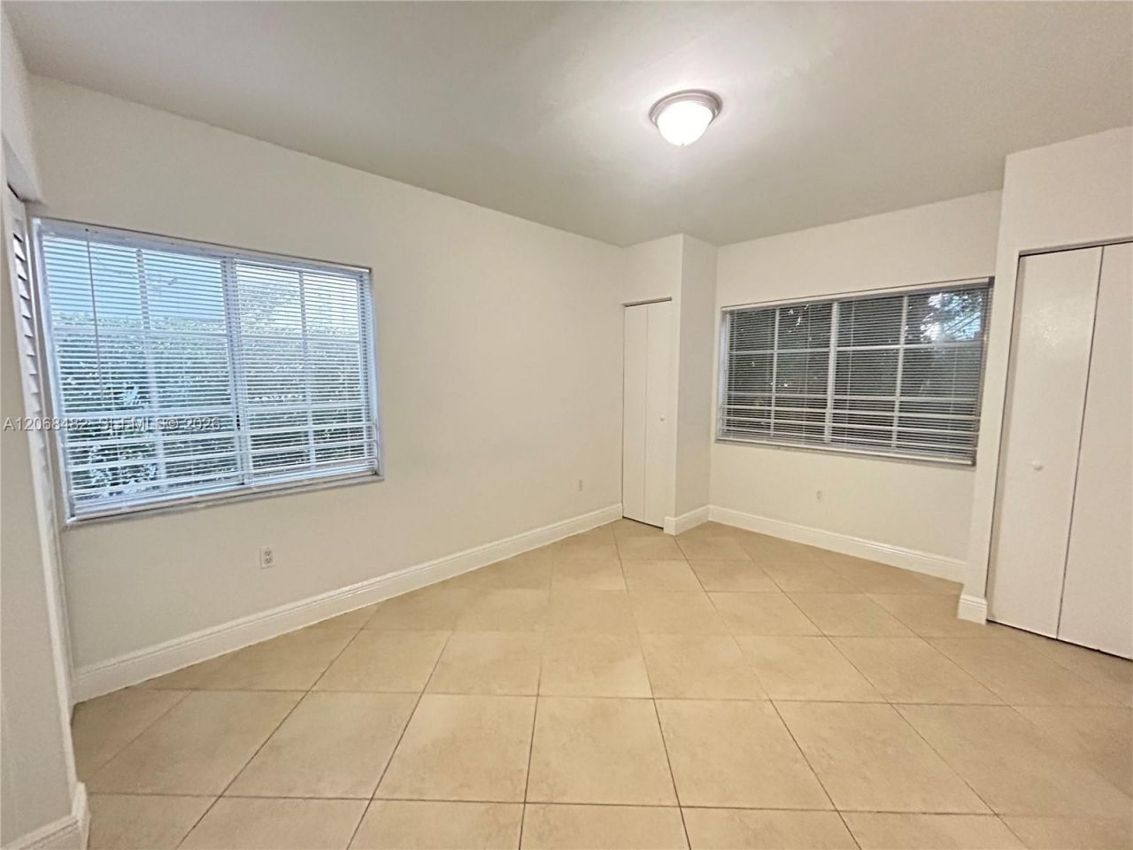 1034 Lenox Ave, Unit 10, Miami Beach, FL 33139 Photo