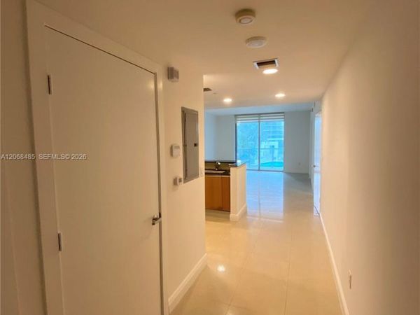 1060 Brickell Ave , Unit 1413, Miami, FL 33131