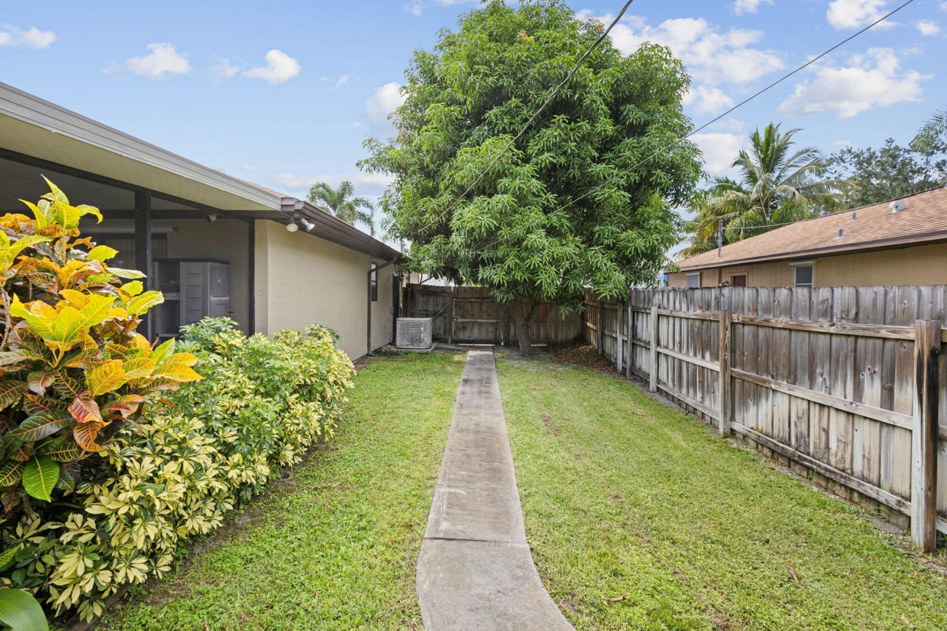 501 NW Colonial Street, Port Saint Lucie, FL 34983 Photo