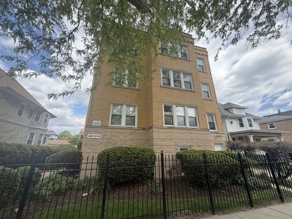 4856 W WARNER Avenue , Unit 2N, Chicago, IL 60641
