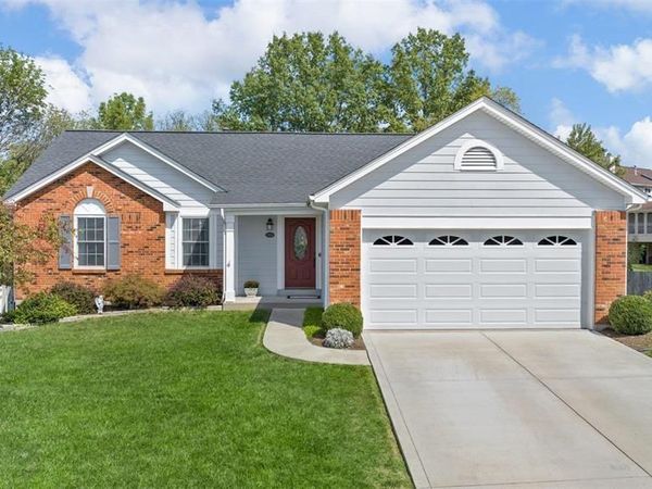 1094 Harness Drive, St Charles, MO 63304