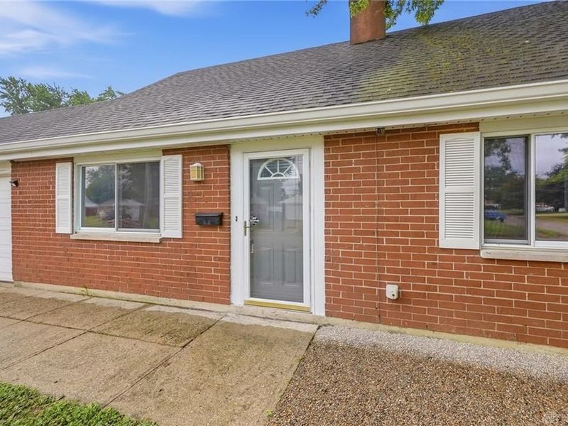 2013 Connecticut Drive, Xenia, OH 45385 Photo 3