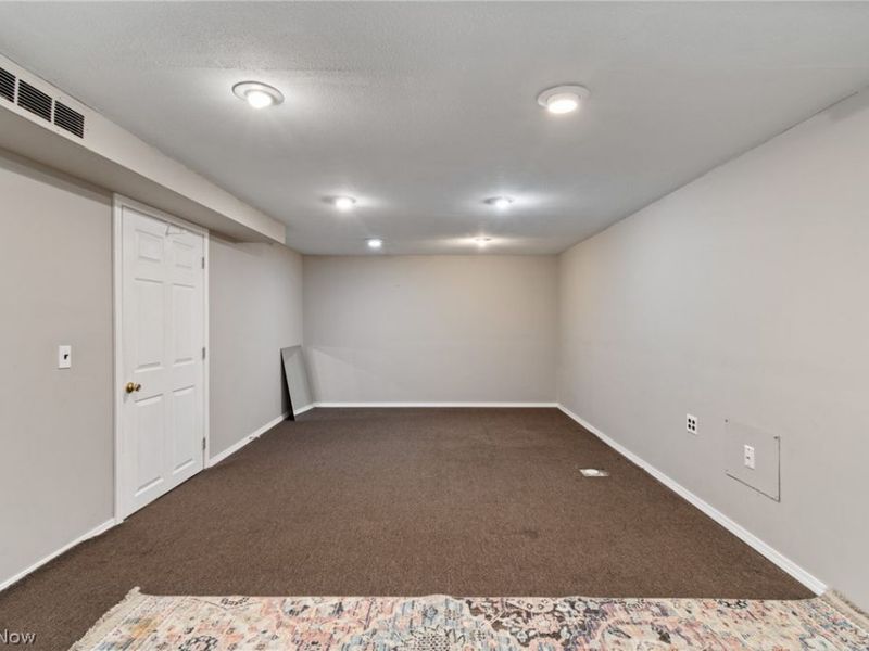2956 Stockton Street , Akron, OH 44314 Photo 23