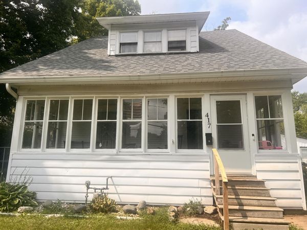 417 N 21st Street, Springfield, MI 49037