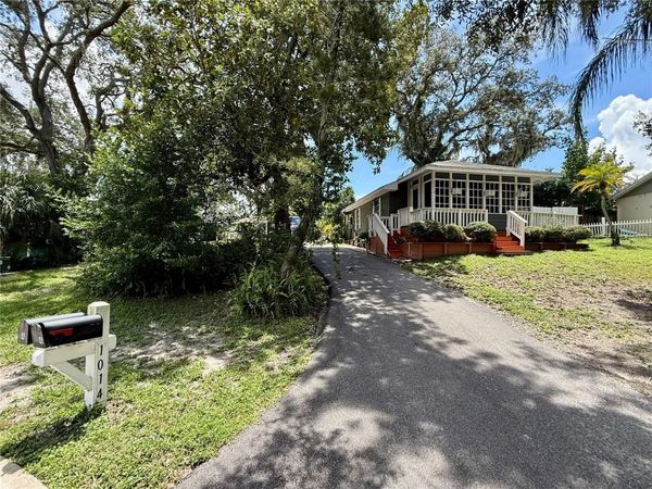 1014 W MOHAWK AVENUE , TAMPA, FL 33603