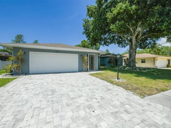 1625 BAY HILL CIRCLE, SARASOTA, FL 34232