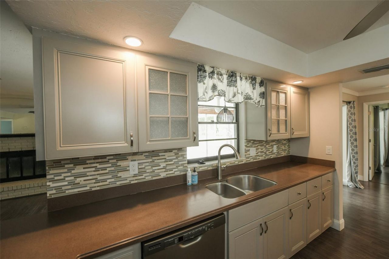 1625 Bay Hill Circle, Sarasota, FL 34232 Photo