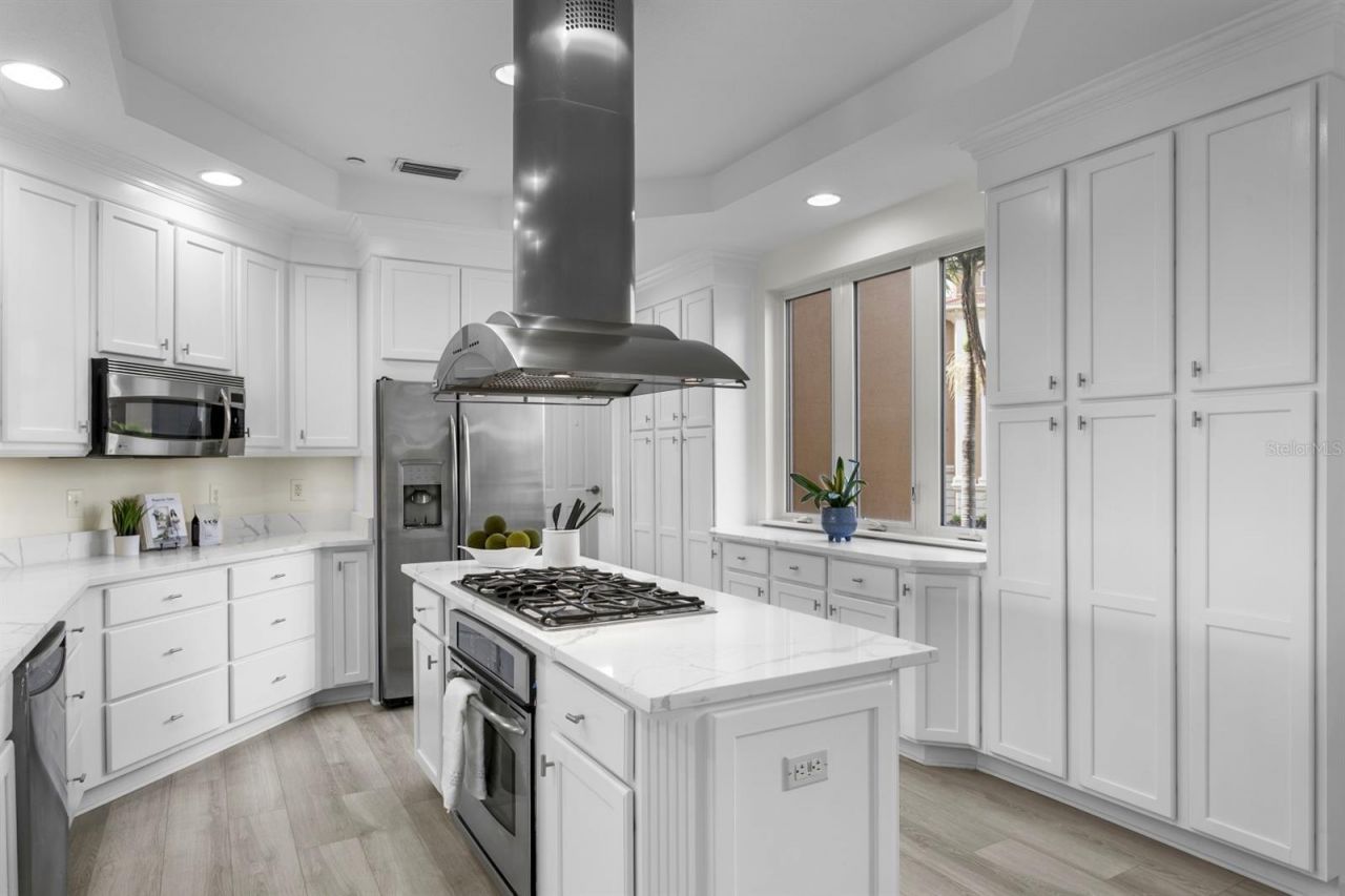 43 Bayview Court S, Unit A, Saint Petersburg, FL 33711 Photo