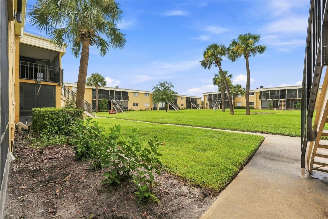 1000 Lake Of The Woods Boulevard, Unit 105E, Fern Park, FL 32730 Photo