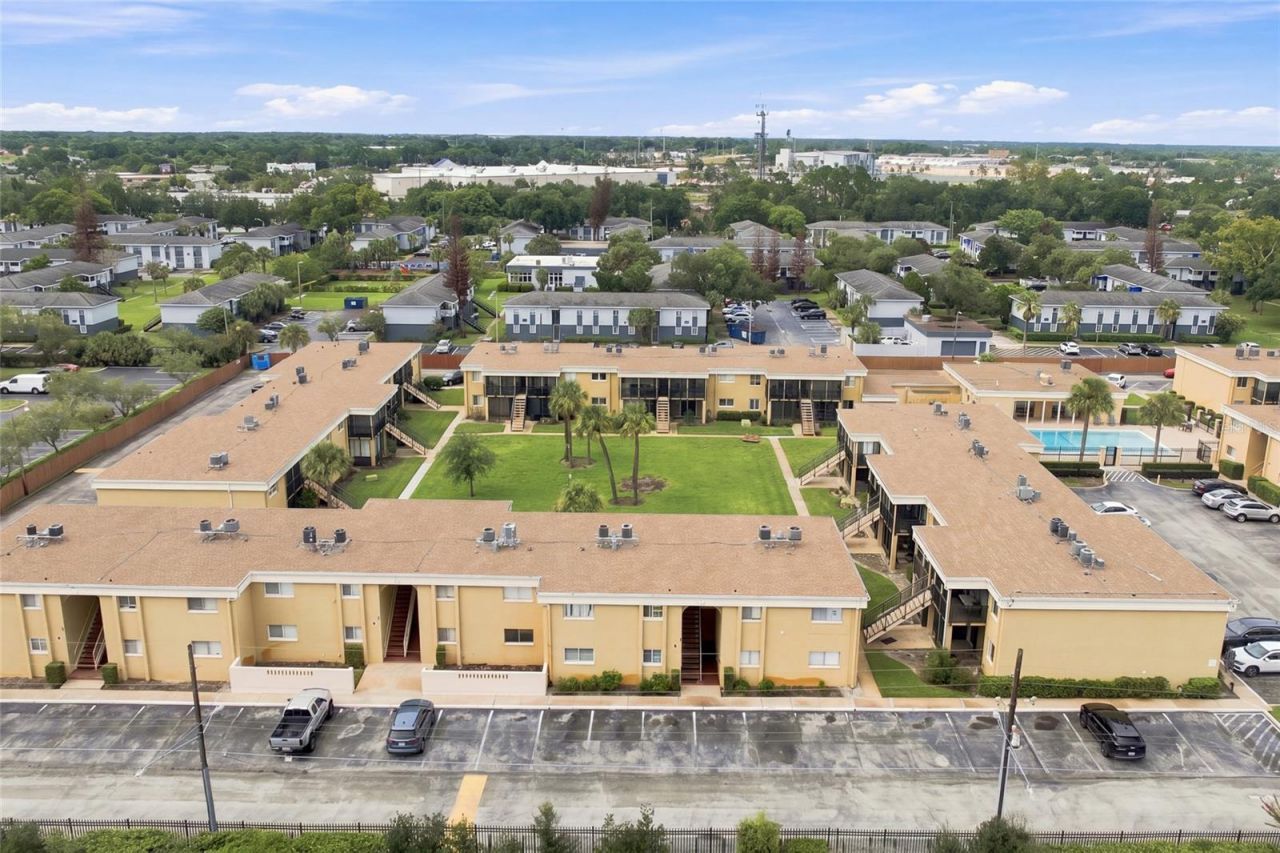 1000 Lake Of The Woods Boulevard, Unit 105E, Fern Park, FL 32730 Photo