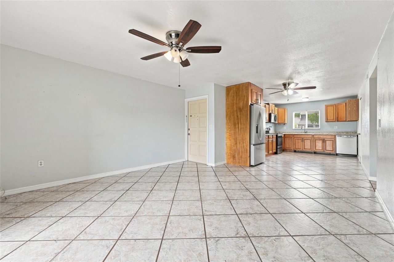 1000 Lake Of The Woods Boulevard, Unit 105E, Fern Park, FL 32730 Photo