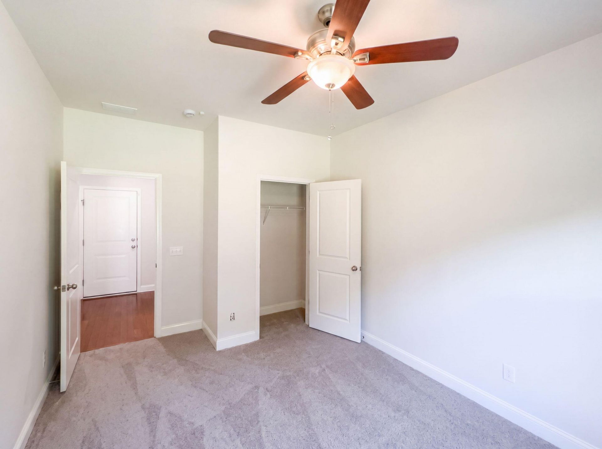 301 Decatur Drive Photo 24