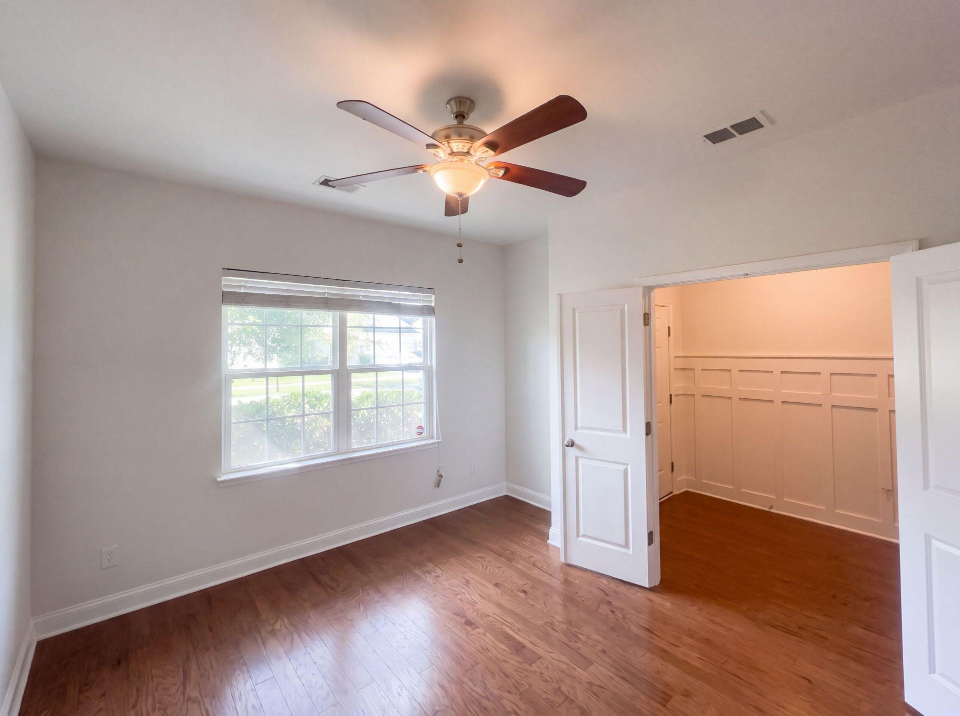 301 Decatur Drive Photo 4