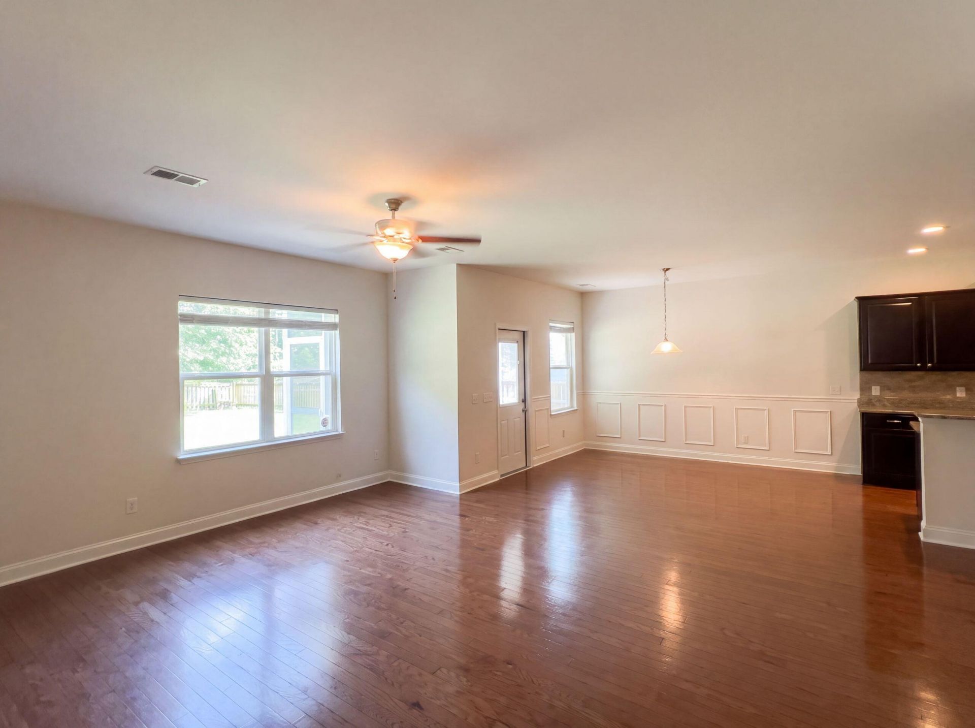 301 Decatur Drive Photo 7