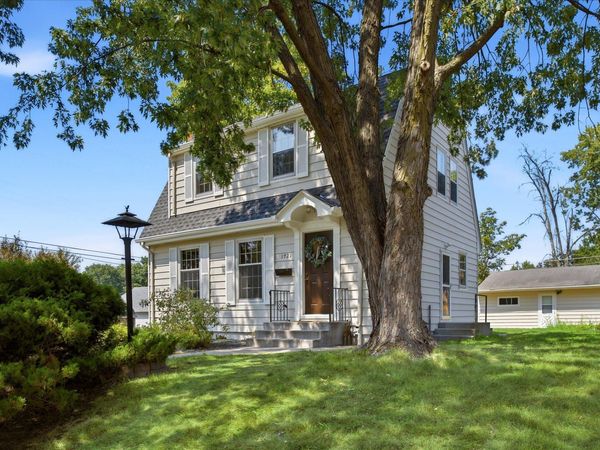 1721 Arlington Avenue E, Saint Paul, MN 55106