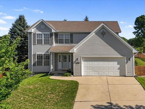 1136 Garfield LANE, Hartford, WI 53027