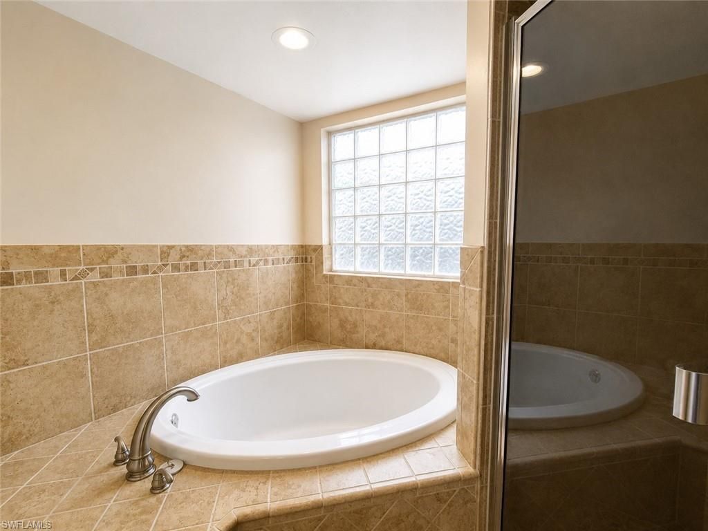 306 SE 8th Pl, Cape Coral, FL 33990 Photo