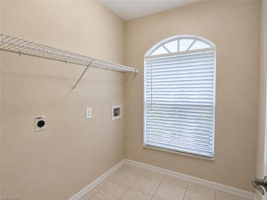 306 SE 8th Pl, Cape Coral, FL 33990 Photo