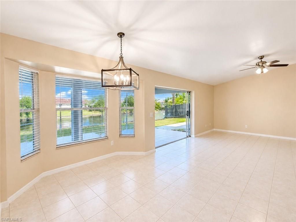 306 SE 8th Pl, Cape Coral, FL 33990 Photo