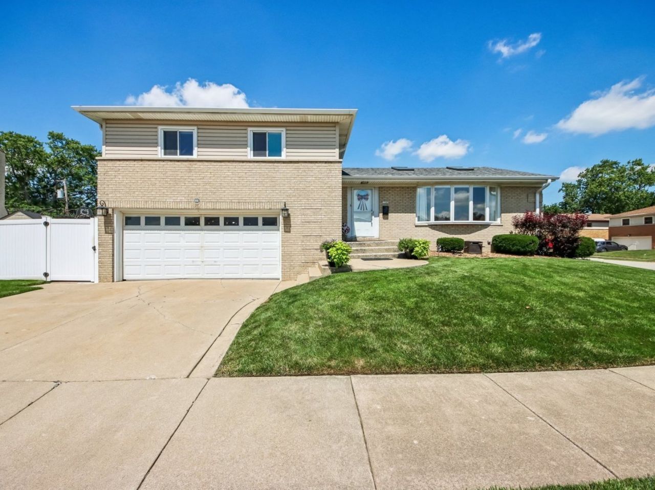 1580 Grant Avenue, Melrose Park, IL 60160 Main Photo