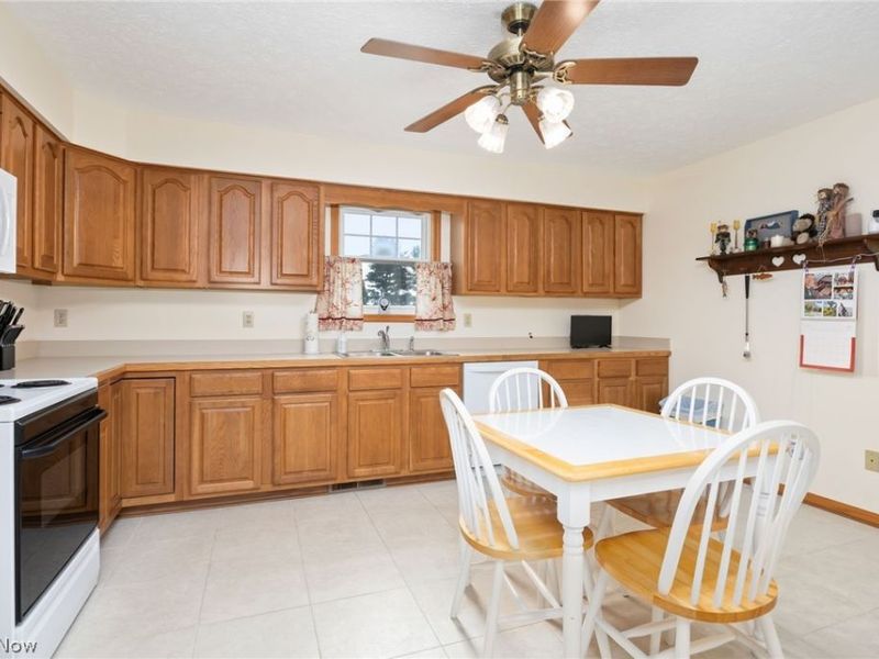 135 Northpark Drive, Wadsworth, OH 44281 Photo 20