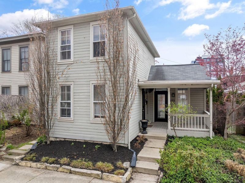 693 Kerr Street, Columbus, OH 43215 Photo 1