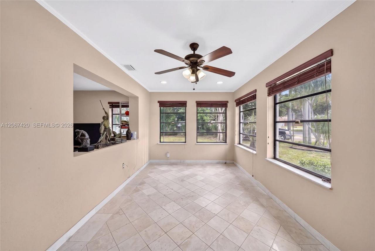 15130 S River Dr , Miami, FL 33169 Photo
