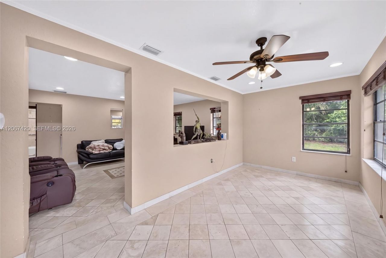 15130 S River Dr , Miami, FL 33169 Photo