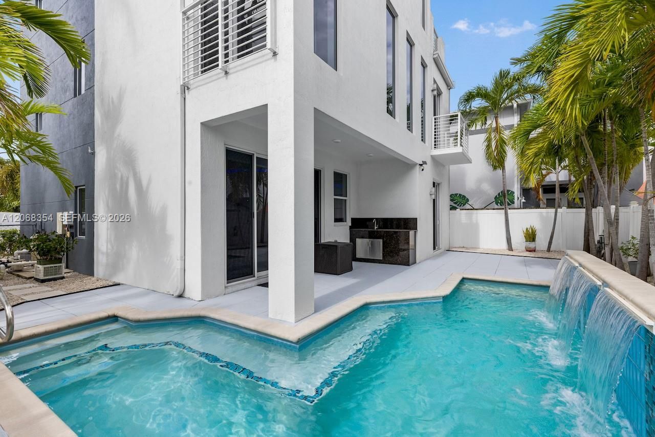 1000 SW 4th Ave , Fort Lauderdale, FL 33315 Photo
