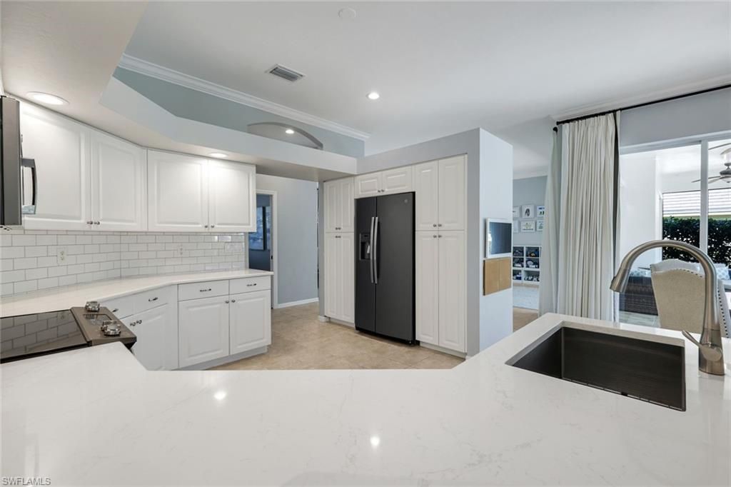 8748 S Lake Cir, Fort Myers, FL 33908 Photo