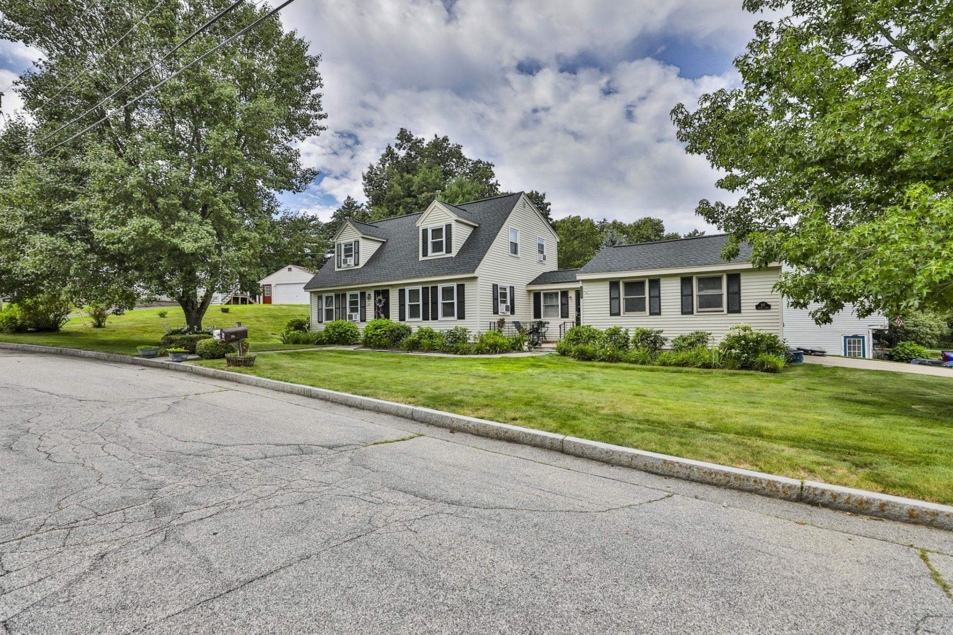 217 Trolley Street, Manchester, NH 03103 Main Photo