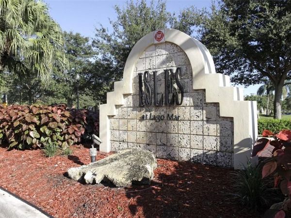 12730 VISTA ISLES Drive, Unit 812, Sunrise, FL 33325