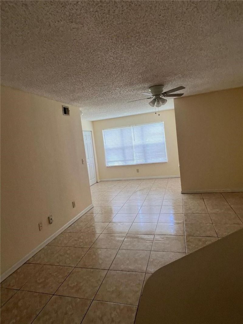 12730 Vista Isles Drive, Unit 812, Sunrise, FL 33325 Photo
