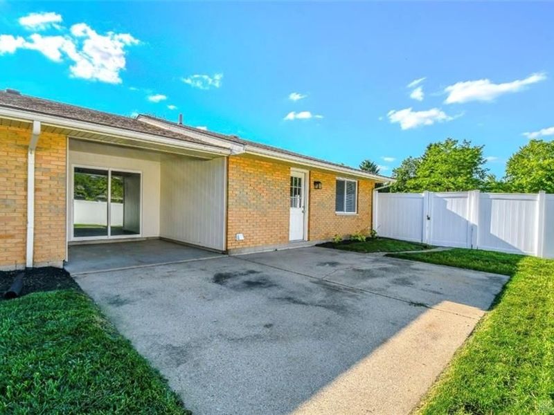 2276 Brookpark Drive, Kettering, OH 45440 Photo 10