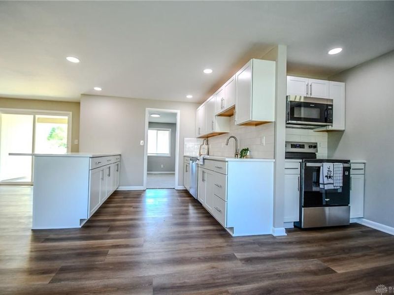 2276 Brookpark Drive, Kettering, OH 45440 Photo 13