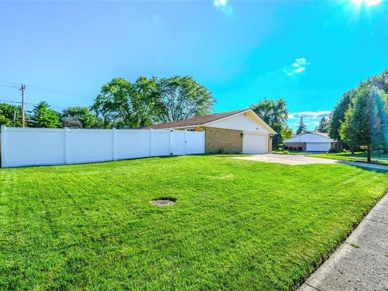 2276 Brookpark Drive, Kettering, OH 45440 Photo 7